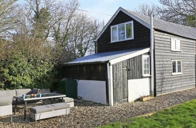 The Horseshoes Barn - Two Bedroom House, Sleeps 4