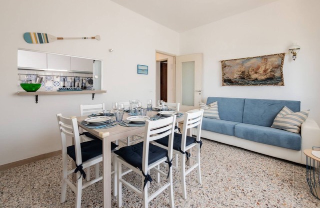 The House by the Sea one step away from the beach! x6