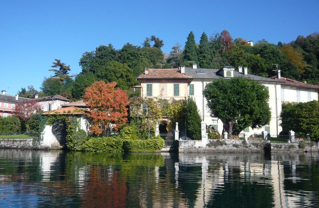 The house by the lake