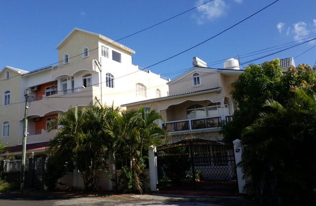 The Impala's Bed + breakfast+ wifi offer ,200m Trou aux Biches Mon Choisy beachn