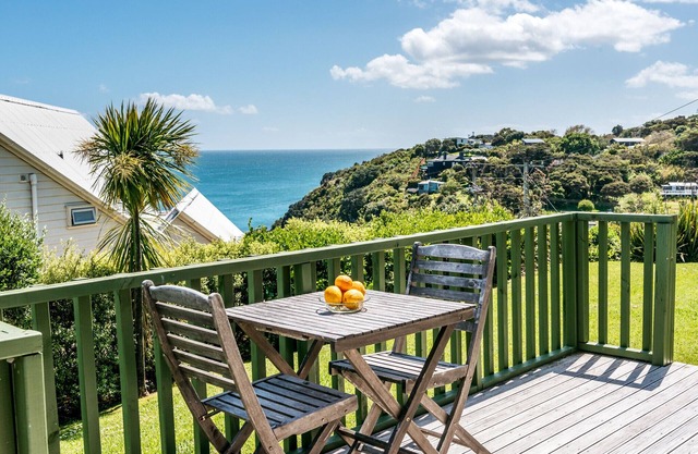 The Island Gem - Oneroa Holiday Home