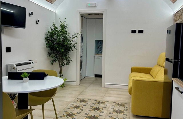 THE PALACE B&B AND APARTMENTS LUXURY LOFT