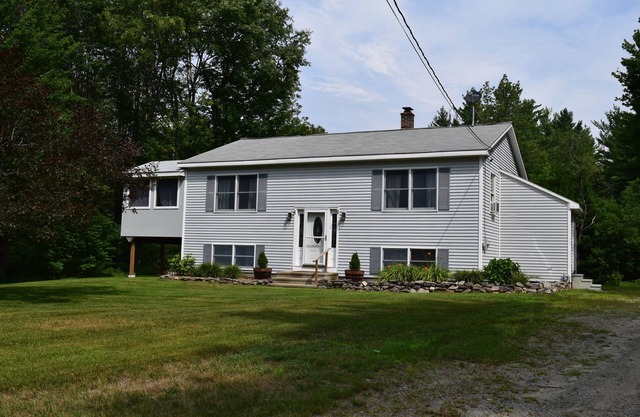 The Jefferson Road House- A comfortable home in the White Mountains!