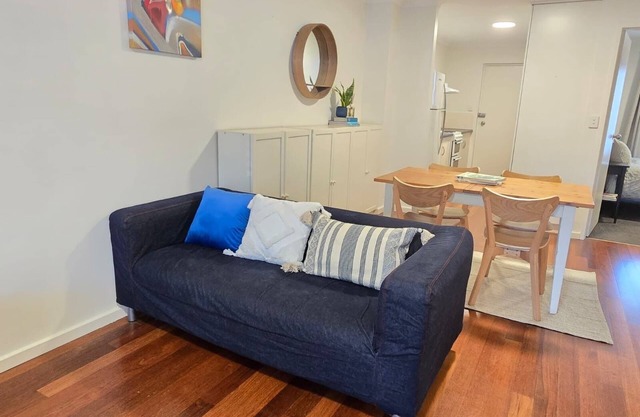 The Jerningham Nest (formerly City Edge Apartment - North Adelaide) walk to Oval