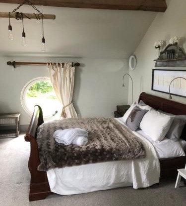 The Jockey Room Hideaway