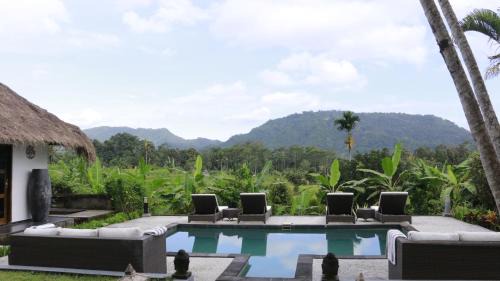 The Kubu Authentic Quite Place with Nice View
