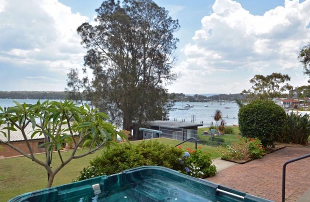 The Lakefront Haven perfect for families and friends creating lifelong memories