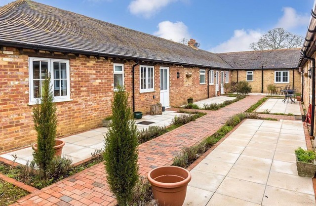 The Lambs' Pen - a house that sleeps 2 guests in 1 bedroom