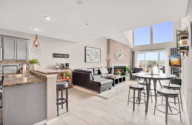 The Ledges Sleeps up to 12