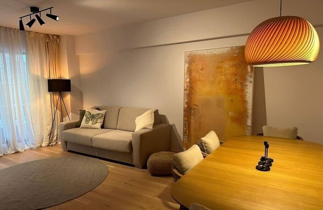 The Level Sanctuary: Free Parking and Netflix