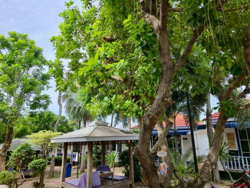 The Light House Resort - Kohlarn เดอะไลท์เฮ้าส์รีสอร์ท เกาะล้าน