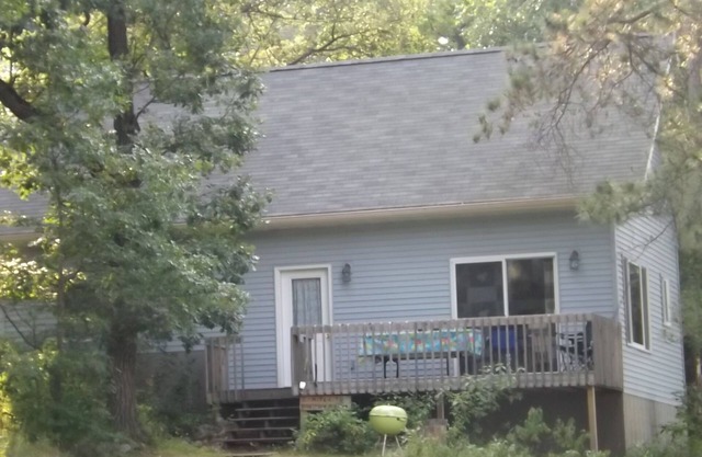 The Lily Pad.Monthly Rental at a discount "Lily Pad" cabin