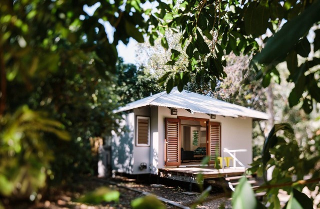 The Little Bush Hut, Nelly Bay