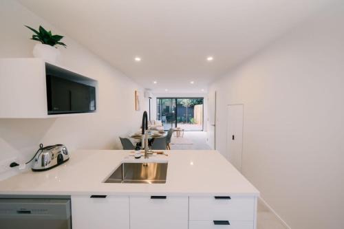 The little Gem at Merivale -1km to Central city