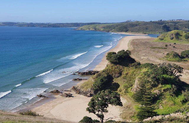 The Lodge at Takou River - Indulgent Riverside Retreat - Bay of Islands