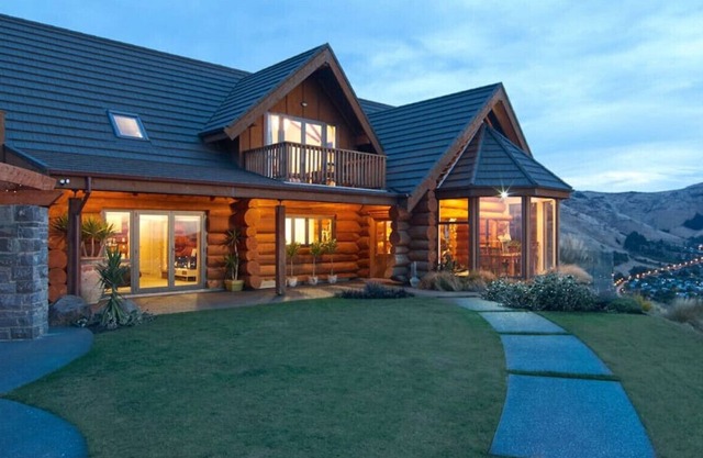 The Log House - Mount Pleasant