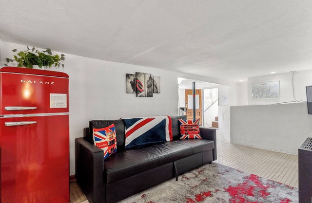 The London Escape: Manitou's Unforgettable Getaway