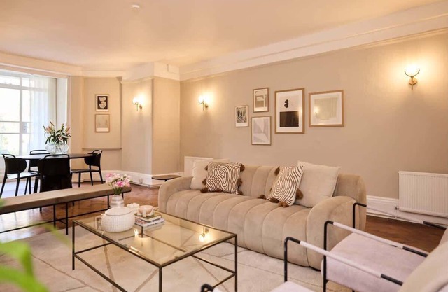 The London Hideaway - Stylish 2-bed flat