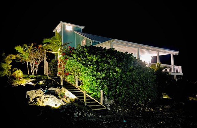 The Lookout HousenLarge 5-bedroom home with stunning views on the Sea of Abaco