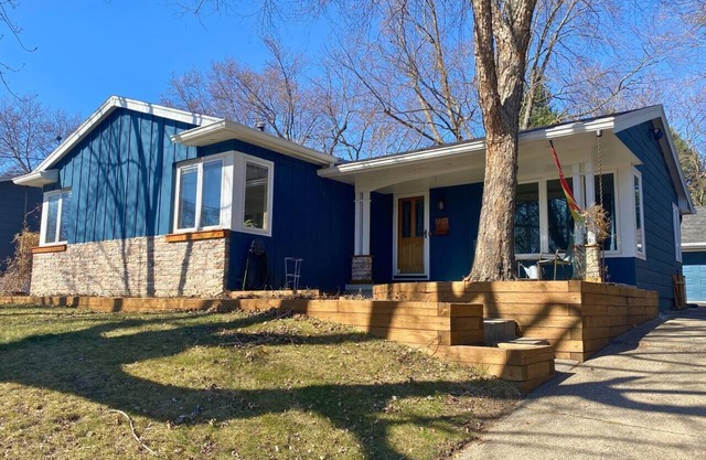 The Love Shack: Spacious Family Getaway, 5 bed/3 bath, 10 Minutes from Downtown