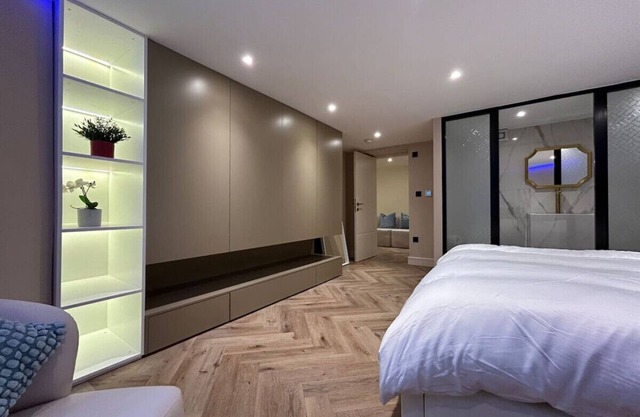 The Luxurious Hideaway