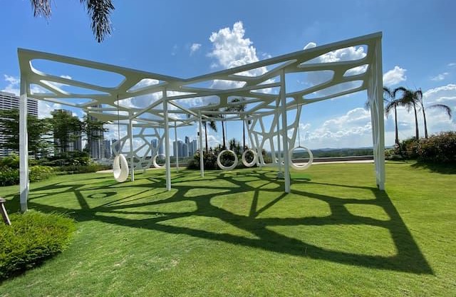 The M@Macrolink Medini