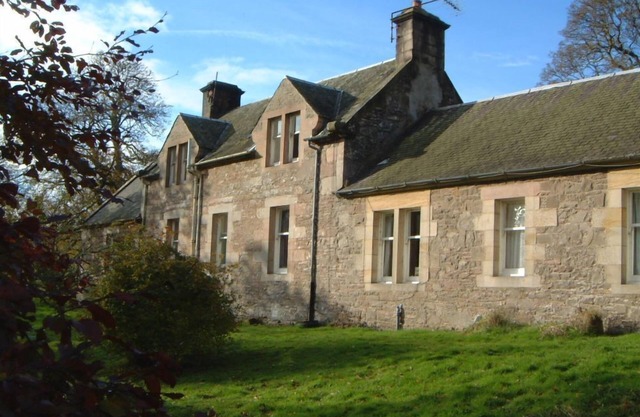 The Maid's House, Carmichael Country Cottages. 4 star comfortable cottage on rural Estate