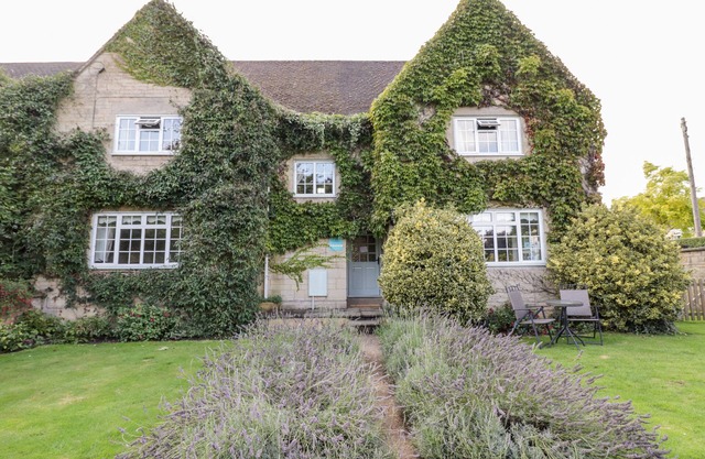 THE MALINS, pet friendly, character holiday cottage in Blockley