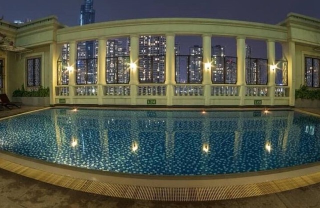 THE MANOR Premier Residence