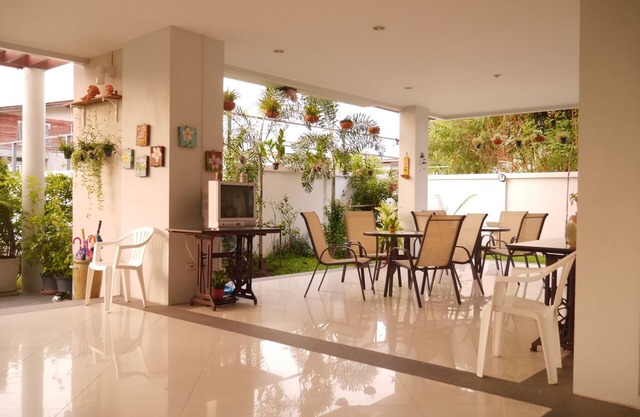 The Meet Green Apartment