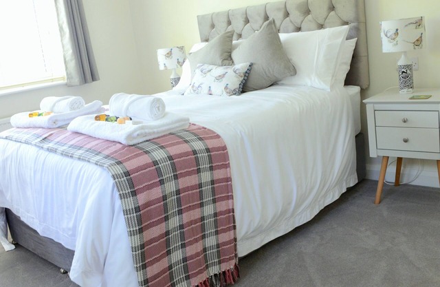 The MIddlewood - Luxury Private Cottage with Garden