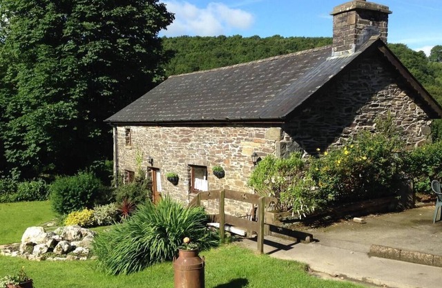 The Mill House at Cwmiar Farm - relaxing holidays