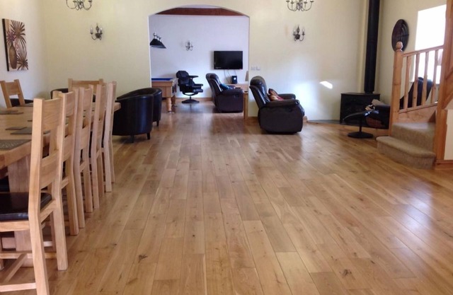 The Mill House - sleeps 12 guests in 6 bedrooms