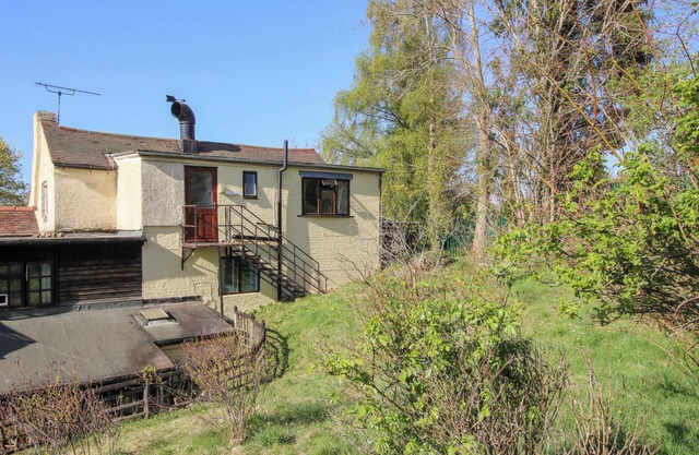 THE MILLER’S ROOST AT DUDGELEY MILL, romantic in Church Stretton