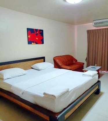 The Montana Lodge-Sathorn