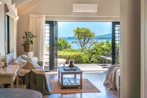 The Moorings Studio Apartments - Be My Guest Waiheke