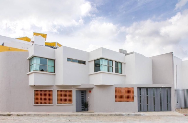 The house of Glory