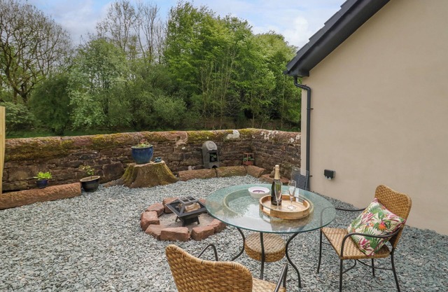 THE NEST, family friendly, with a garden in Arlecdon
