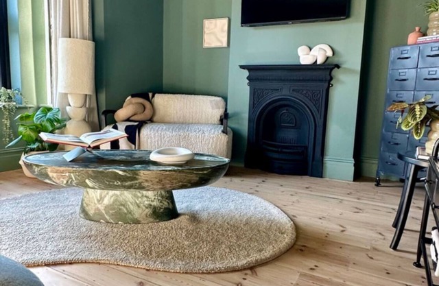 The Nook 3 Bedrooms 5 Beds Immaculate Renovation Detached Property With Parking