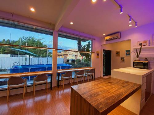 The Nook Holiday Home Cozy, Stylish, Swimming Pool