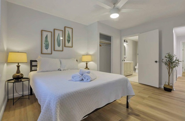The Northern Light - 3 BR 2 full bath