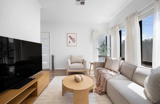 The Oak Grove - Dedicated Workspace, WiFi, Parking