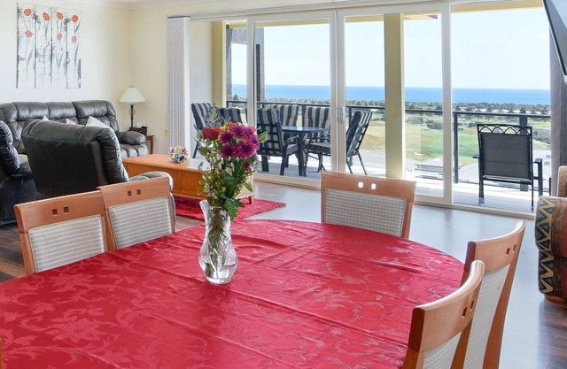The Oasis. Very spacious and relaxing place to just chill or a base to explore the beautiful Fleurieu Peninsula.