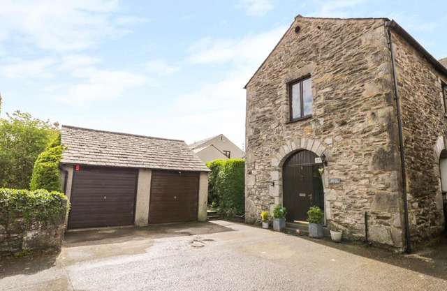 The Old Apple Barn