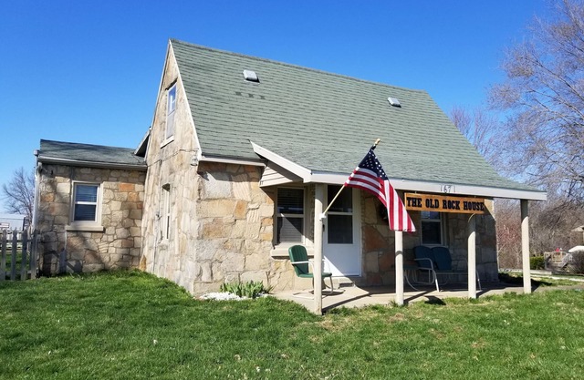 The old rock house!