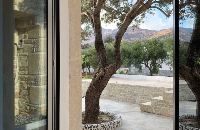 The Olive House - Cottage / FH im Olivenhain 200 Meter zum Naturstrand