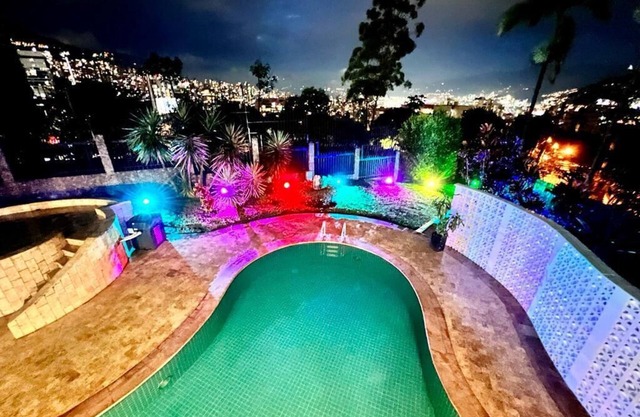 The ONYX 8 BEDROOM MANSION VILLA, EL POBLADO 5 MIN FROM LLERAS PARK.