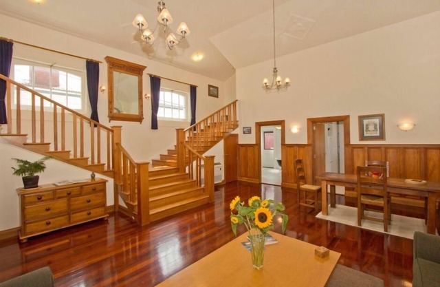 The Orange Lodge - Petone - Wellington - Broadband