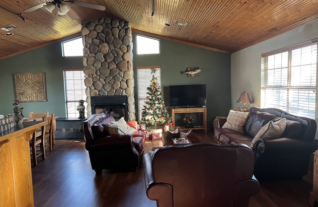The Outdoorsman at Homes on Holiday