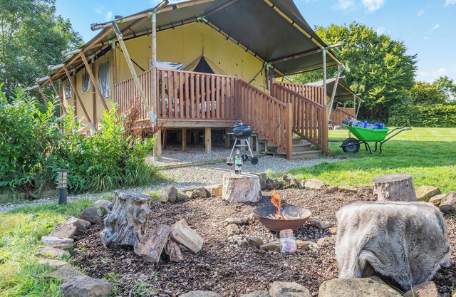 The Owls Hollow - UK45297